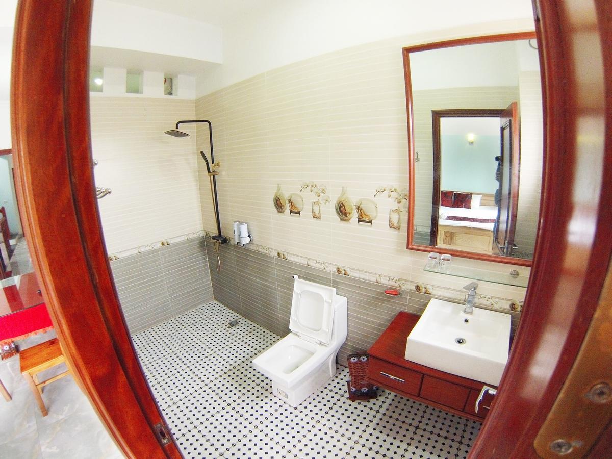 Thap Tam Royal Hotel Νιν Μπιν Εξωτερικό φωτογραφία